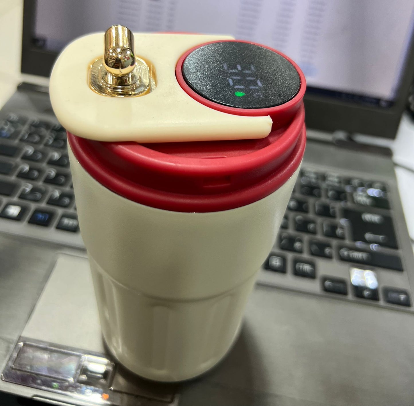 450ml Stainless Steel Smart Insulation Coffee Mug Portable keeps Cold And Heat LED Temperature Display Leakproof Vacuum Mug